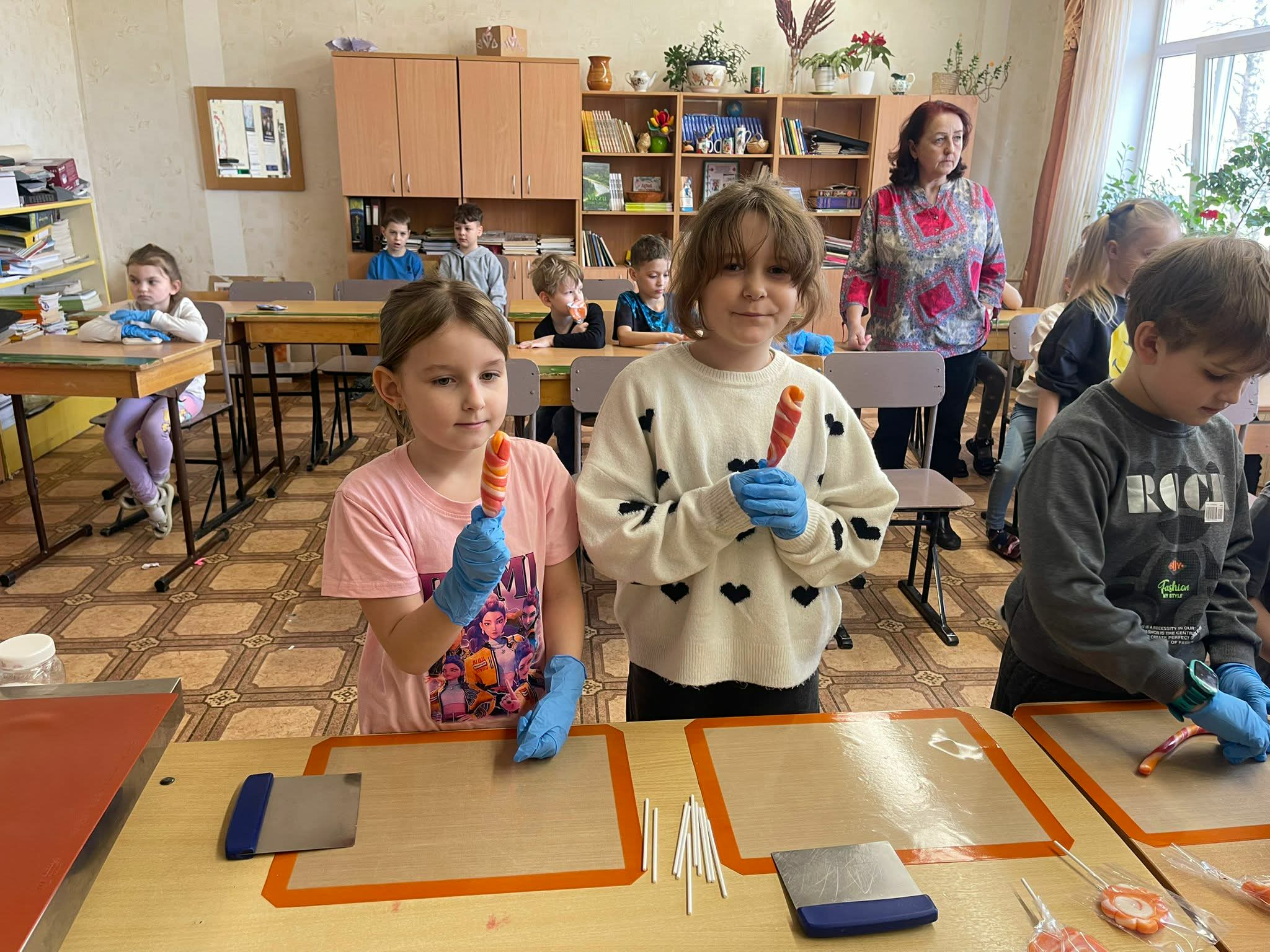 Viesi no Jelgavas Karameļu Darbnīcas