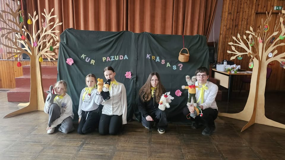 Leļļu teātra izrāde “Kur palika krāsas?”